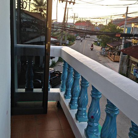 White Rabbit Hostel Baan Khai Exterior foto