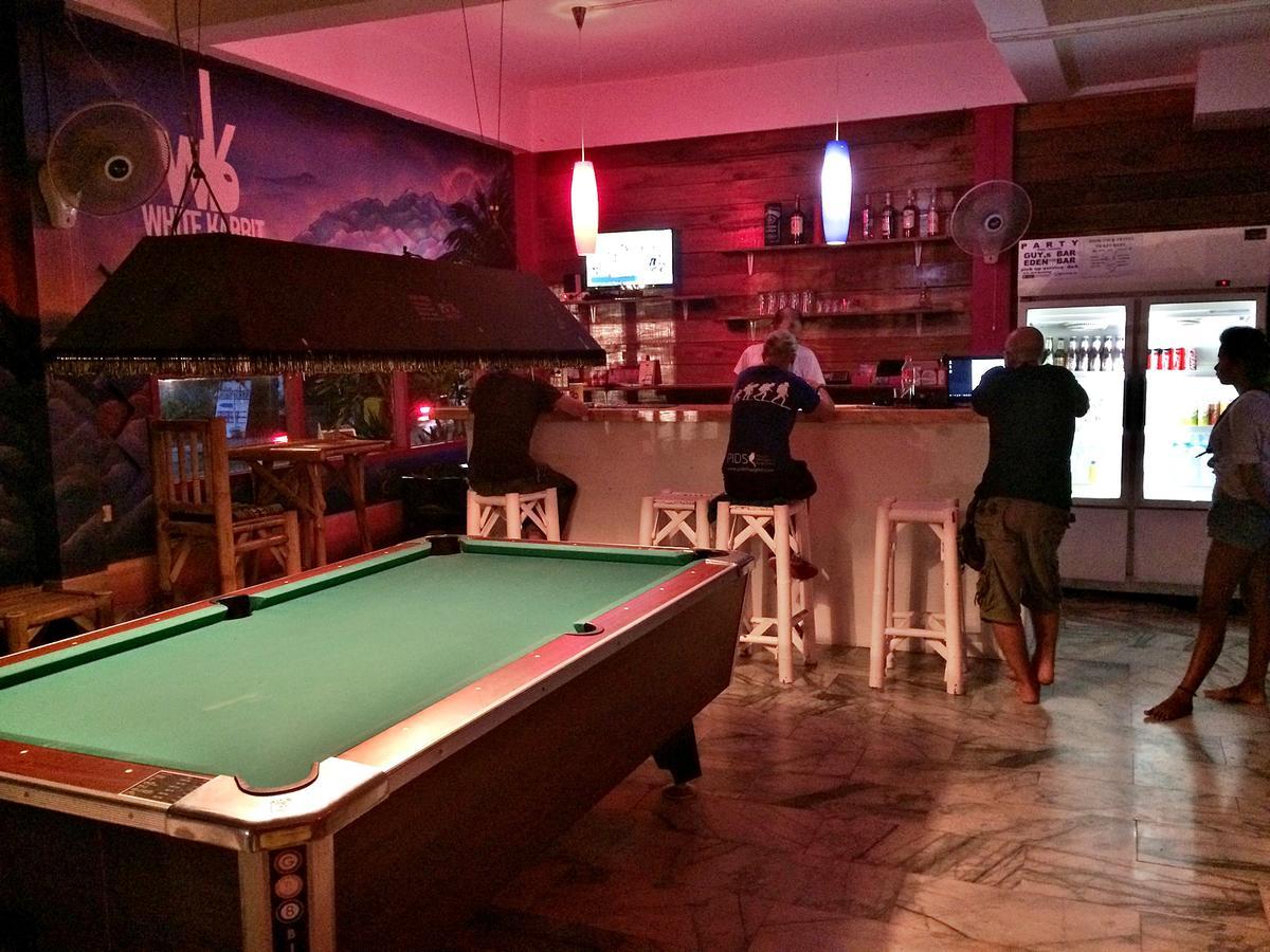 White Rabbit Hostel Baan Khai Cameră foto
